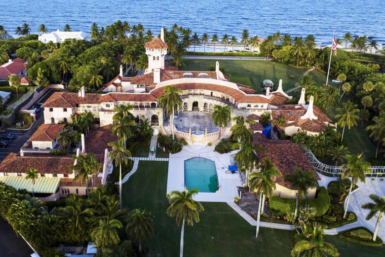Trump was warned the FBI could search Mar-a-Lago if he didn't comply with subpoena for classified docs