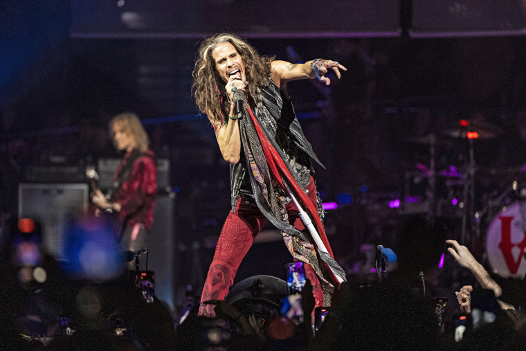 Aerosmith announces farewell tour