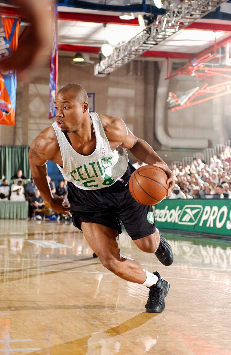 Brandon Hunter of the Boston Celtics drives to the basket during a game against the New York Knicks in Boston on July 17, 2003.