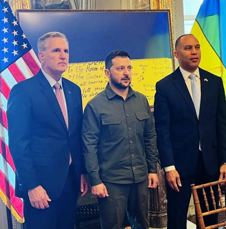 House Speaker Kevin McCarthy, Ukrainian President Volodymyr Zelenskyy and Minority Leader Hakeem Jeffries pose together at the Capitol on Sept. 21, 2023. 