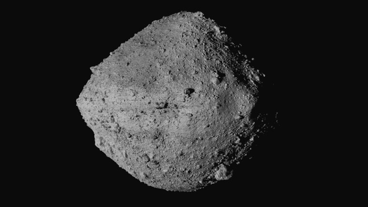 The asteroid Bennu seen from the OSIRIS-REx spacecraft.