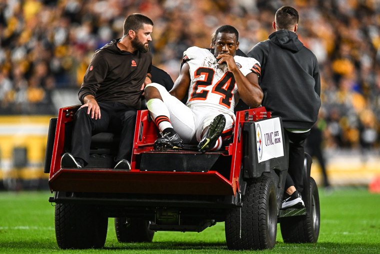 Nick Chubb's injury shows why running backs want more money — and