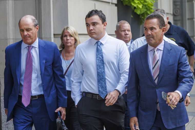 Philadelphia police officer Mark Dial arrives at the Juanita Kidd Stout Center for Criminal Justice in Philadelphia on Sept. 19, 2023.