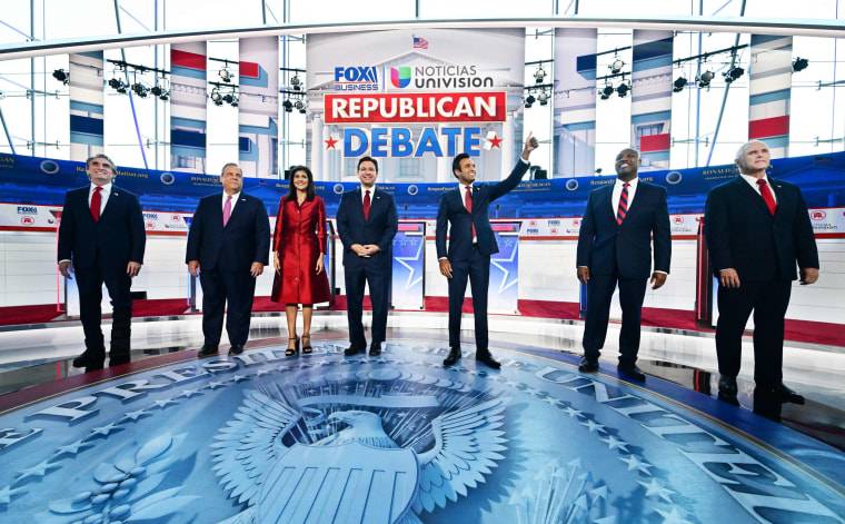 rom left, Doug Burgum, Chris Christie, Nikki Haley, Ron DeSantis, Vivek Ramaswamy, Tim Scott and Mike Pence attend the second Republican presidential primary debate in Simi Valley, Calif
