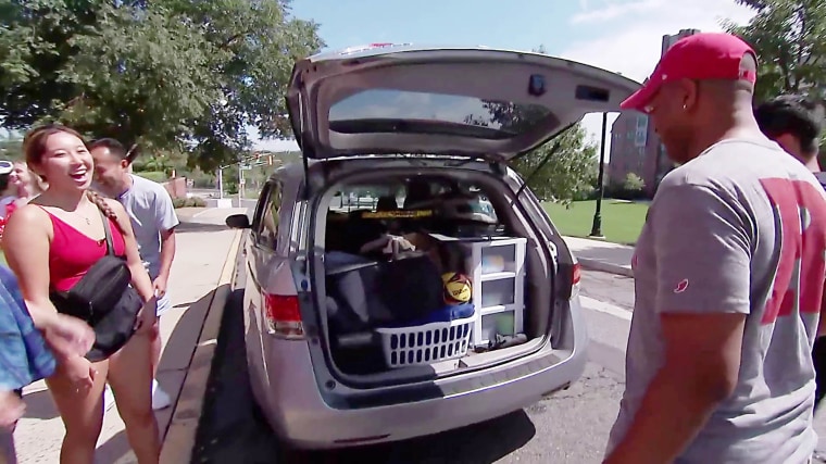 Craig Melvin helps college student move into dorms at Rutgers University.