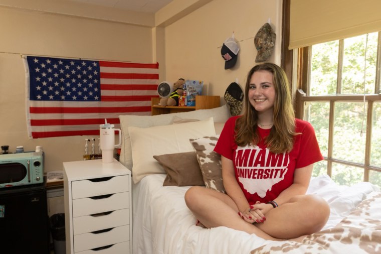 mom and daughter assigned same dorm room years later
