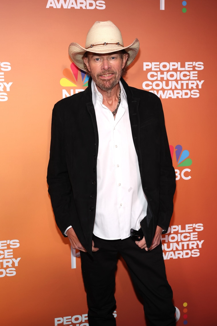 Toby Keith Offers Cancer Update at People's Choice Country Awards