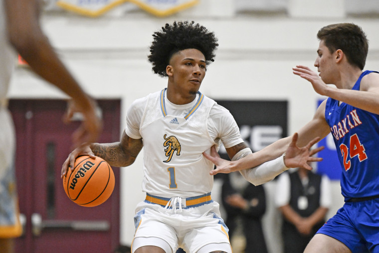 Mikey Williams plays during a high school basketball game on Jan. 28, 2023 in San Diego.