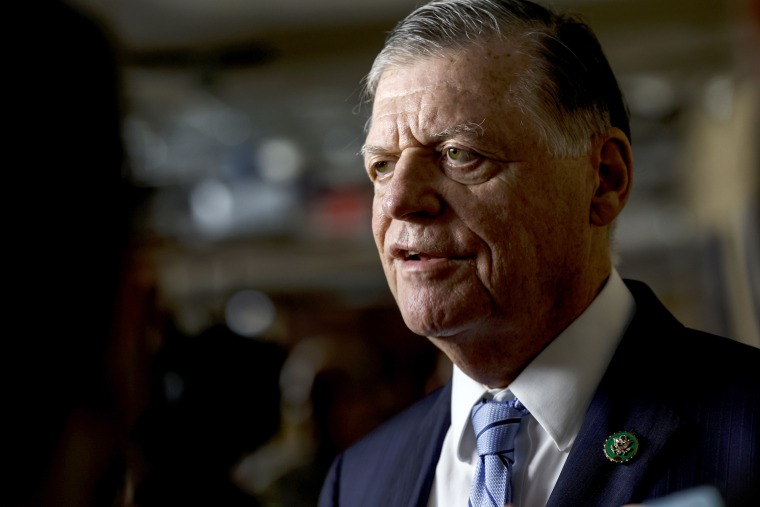 Tom Cole at the U.S. Capitol Building