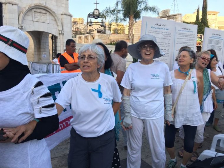 Vivian Silver at a rally for Women Wage Peace, a group made up of thousands of Arab and Jewish women seeking a resolution to the Israeli-Palestinian conflict.