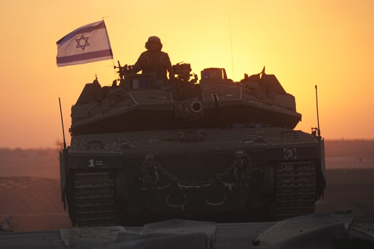 Israeli tanks on the Palestinian border in Gaza