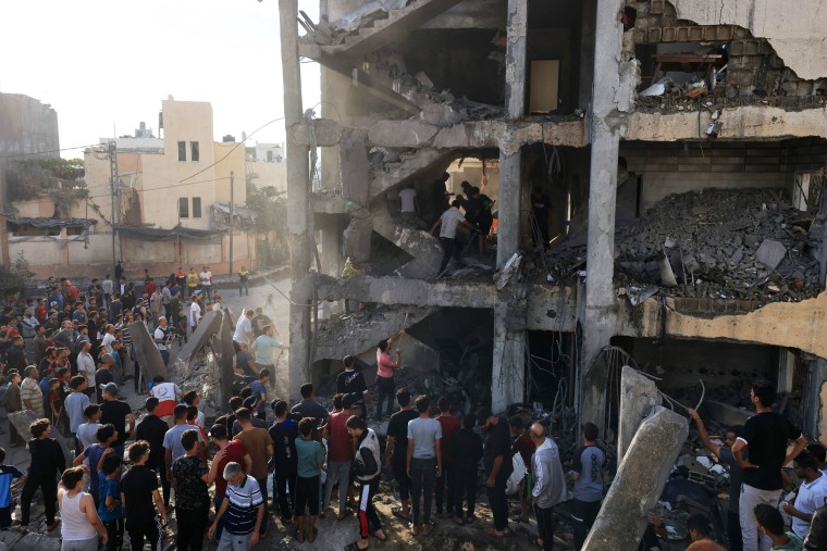 The death toll from Israeli strikes on the Gaza Strip has risen to around 2,750 since Hamas's deadly attack on southern Israel last week, the Gaza health ministry said October 16. 