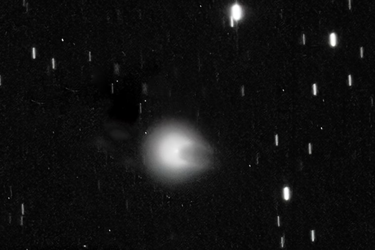 iTelescope T24 13 x 60 s, left inset 5 x 60 s T24 image in the red channel to better resolve the nucleus, and right inset T2 24 x 60 s image for color showing green coma.