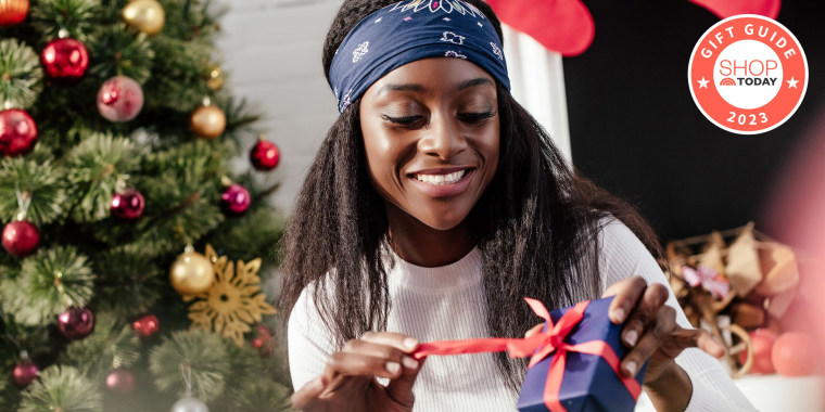 Young Adult Holiday Gift Guide for Women - Sweet Savings and Things