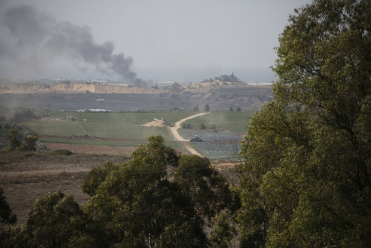 Image: Israel Escalates Ground Operations And Aerial Attacks In Campaign To Defeat Hamas