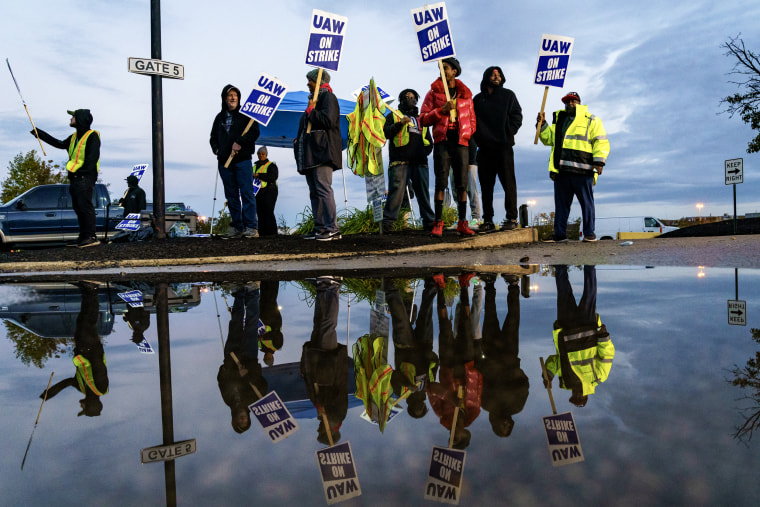 Factory workers and UAW union members on a picket line in Louisville, Kentucky on Oct. 14, 2023 . 