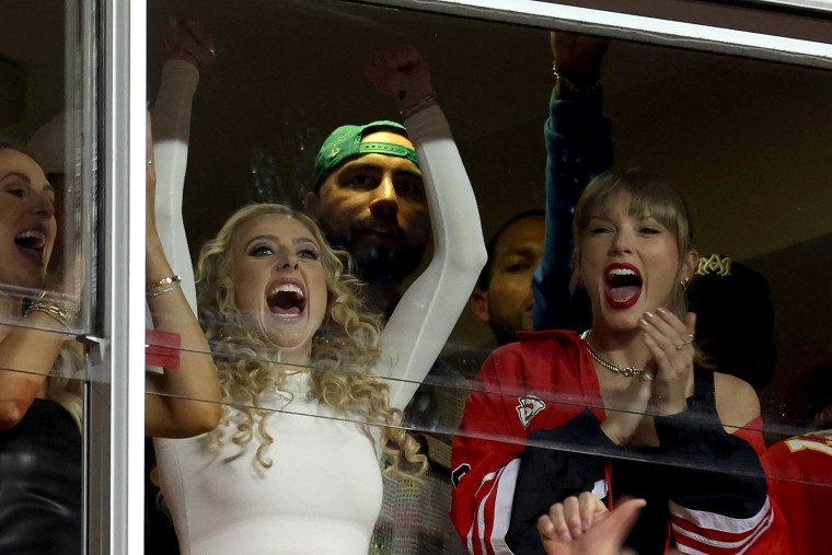 Patrick Mahomes Met Taylor Swift at a Chiefs Party – Billboard