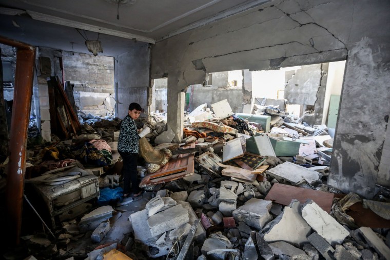 Image: Encircled By Israel, Gaza Faces Catastrophe As Death Toll Soars