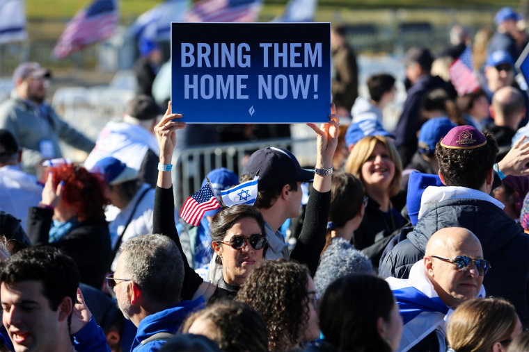 Throngs gather for March for Israel rally at D.C.’s National Mall to