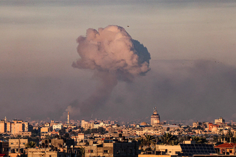 Smoke billows following an Israeli strike on Khan Yunis in the southern Gaza strip on Novembr 16, 2023.
