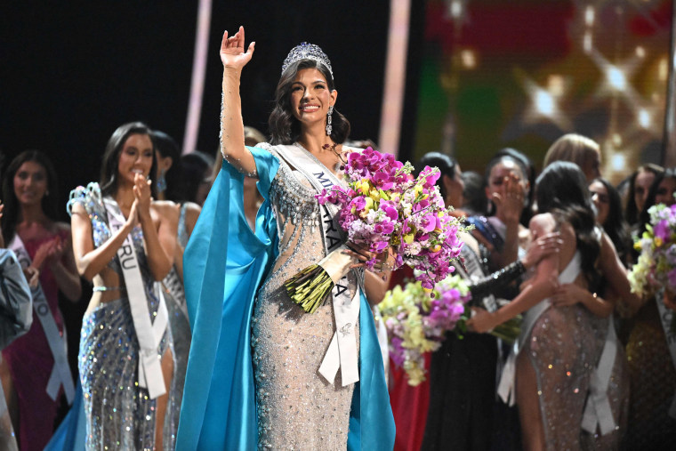 The newly crowned Miss Universe 2023, Sheynnis Palacios from Nicaragua, waves after winning in San Salvador on Nov. 18, 2023. 