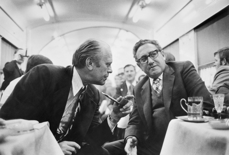 Image: President Ford Discussing Progress with Henry Kissinger