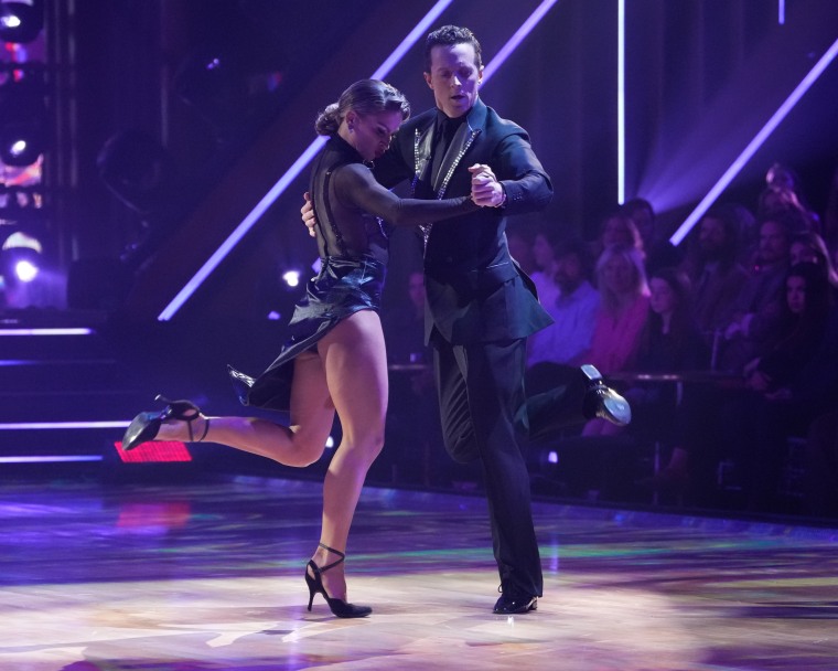 Jason Mraz and Daniella Karagach during Taylor Swift Night on "Dancing With the Stars" on Nov. 21.