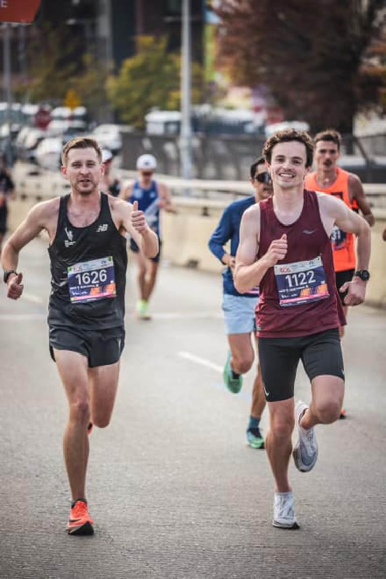 Elementary School Cheers On Their Gym Teacher Before NYC Marathon