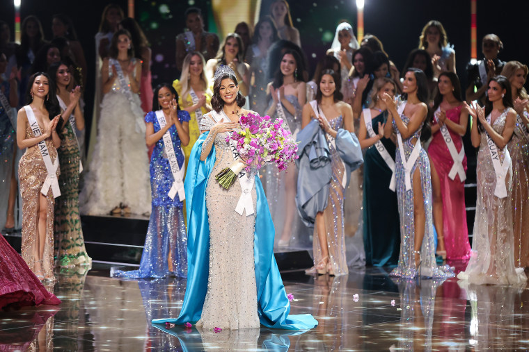 Miss Nicaragua  Sheynnis Palacios is crowned as Miss Universe 2023 during the 72nd Miss Universe Competition at Gimnasio Nacional José Adolfo Pineda on November 18, 2023 in San Salvador, El Salvador.