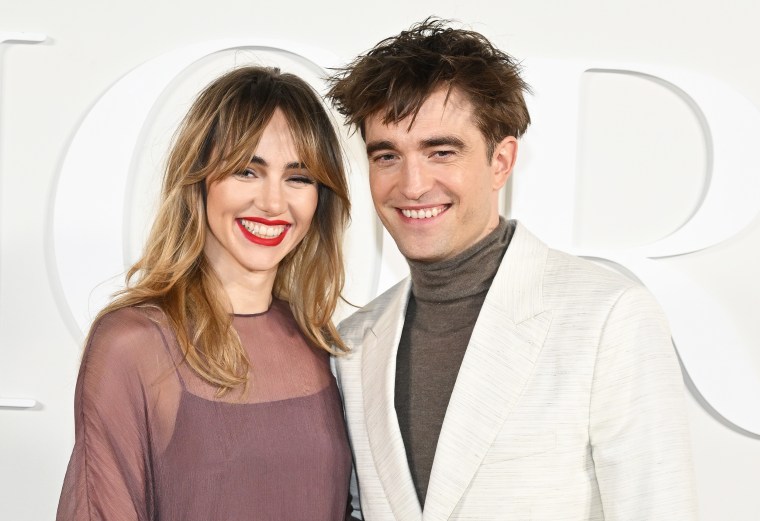 Suki Waterhouse and Robert Pattinson