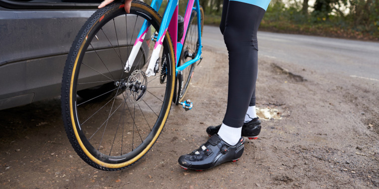 Cycling shoes come in many different styles. Finding the best one for you depends on where and how you ride.