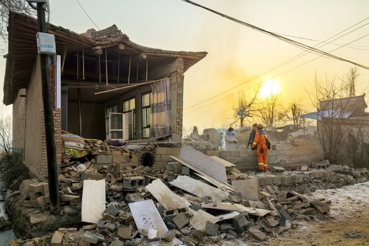 6.2-magnitude Earthquake Ravages Gansu