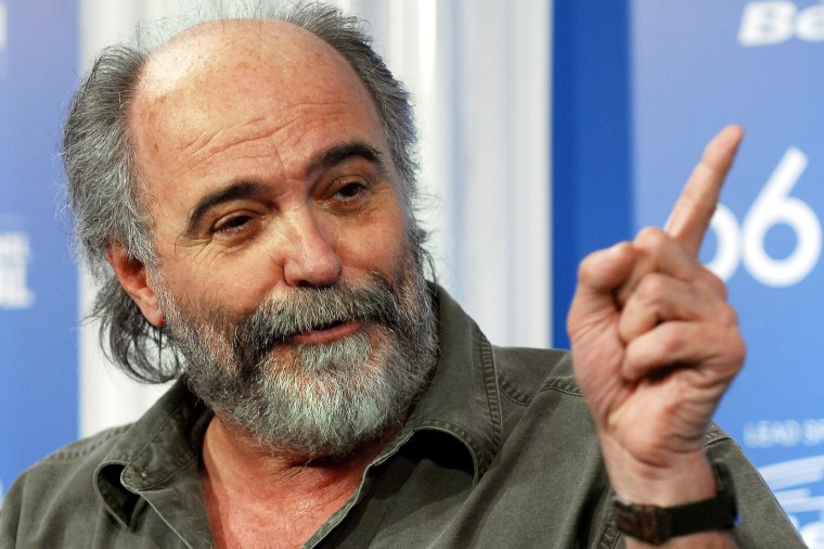 Director Leon Ichaso at a news conference for the "El Cantante" in 2006.