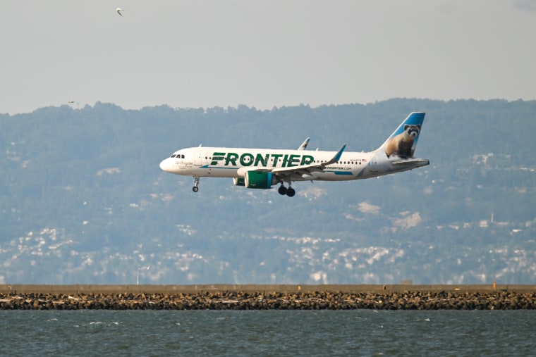 Image: A Frontier Airlines plane