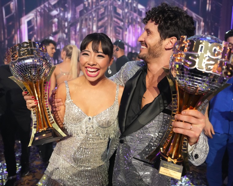 Xochitl Gomez and Val Chmerkovsky are crowned the "DWTS" Season 32 winners. 