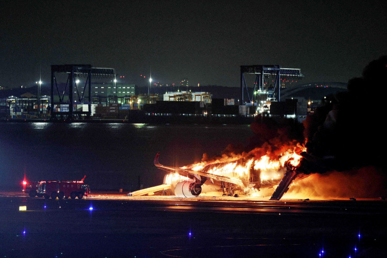 Image: JAPAN-ACCIDENT-AIR