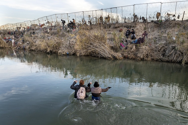 Migrants Continue To Cross Southern Border As Washington Lawmakers Struggle To Find Solution