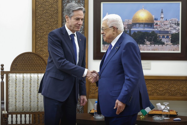 Blinken meets Abbas in West Bank