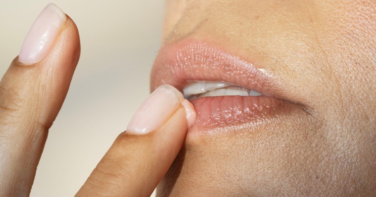 Lip skin is both thin and delicate, which gives it a tendency to dry out. To combat this, experts recommend using a lip mask, which helps create a barrier and seal in moisture.