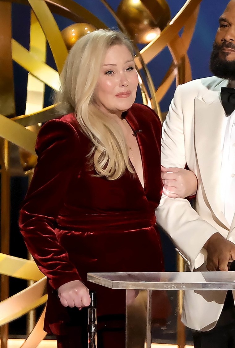 Christina Applegate Cries After Emmys Audience Gives Her Standing Ovation