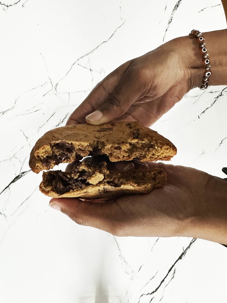 Costco’s giant chocolate chip cookie has entered the food court, so I had to try it