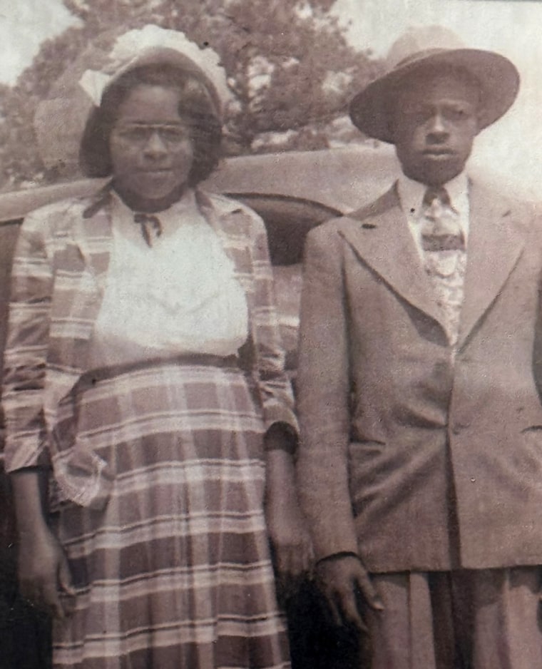 Image of Eula and Roland Smith, Evelyn Booker's parents.