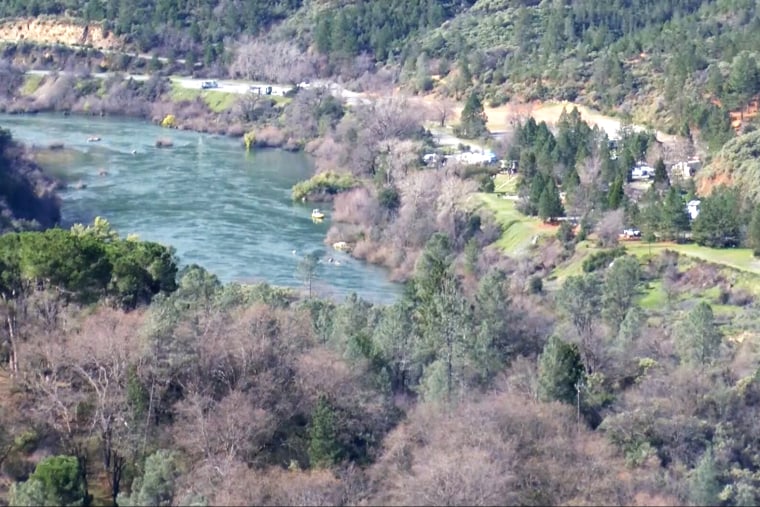 Deux enfants meurent dans l'effondrement d'une colline près d'un barrage en Californie