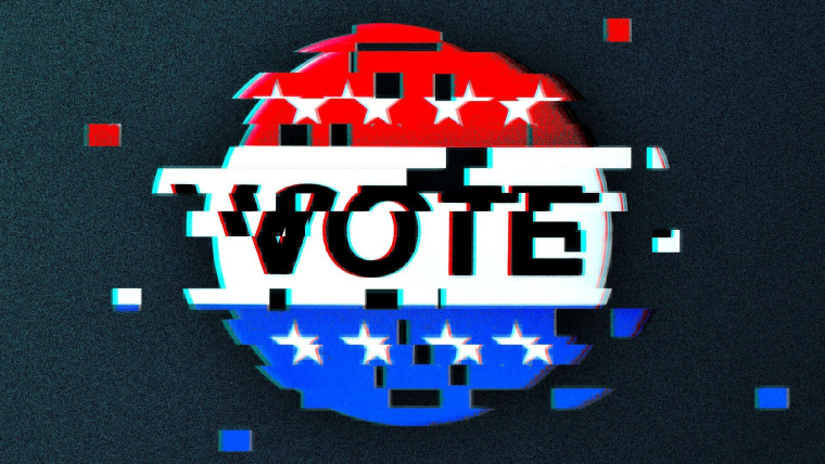 Ilustración de una calcomanía de "Vote" con colores rojo, blanco y azul tradicionales del sistema electoral de Estados Unidos. Excepto que la imagen aparece pixelada, en representación de los malos usos dados a la inteligencia artificial y a las tecnologías que pudieran afectar a electores