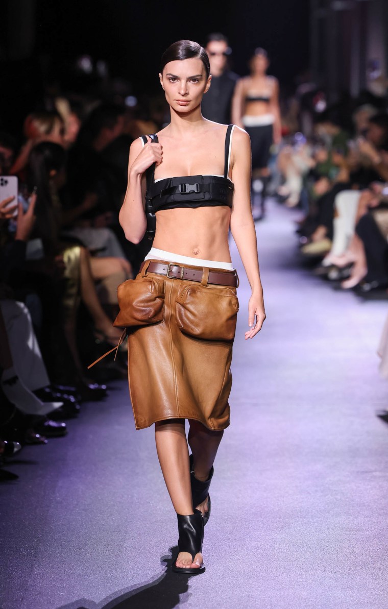 Miu Miu : Runway - Paris Fashion Week - Womenswear Spring/Summer 2023