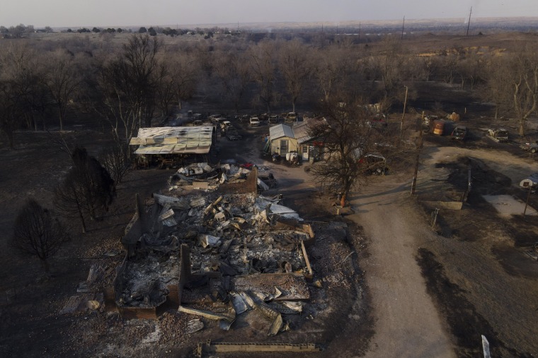 Una casa quemada por el incendio Smokehouse Creek, el miércoles 28 de febrero de 2024, en Canadian, Texas.