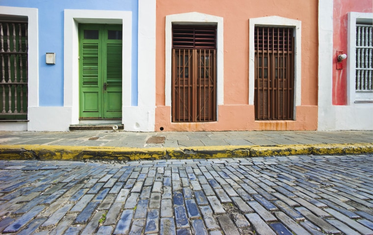 Puerto Rico, Old San Juan, door in houses on brick street