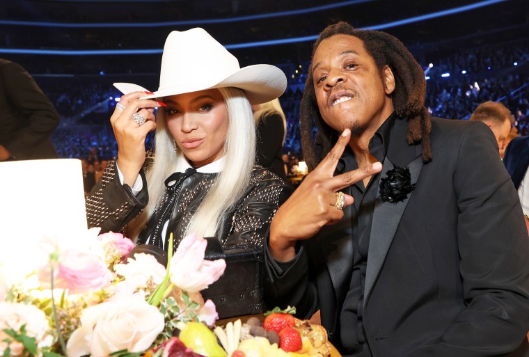 Was Beyonce's Cowboy Hat At The Grammys A Hint At Her Next Album? What ...