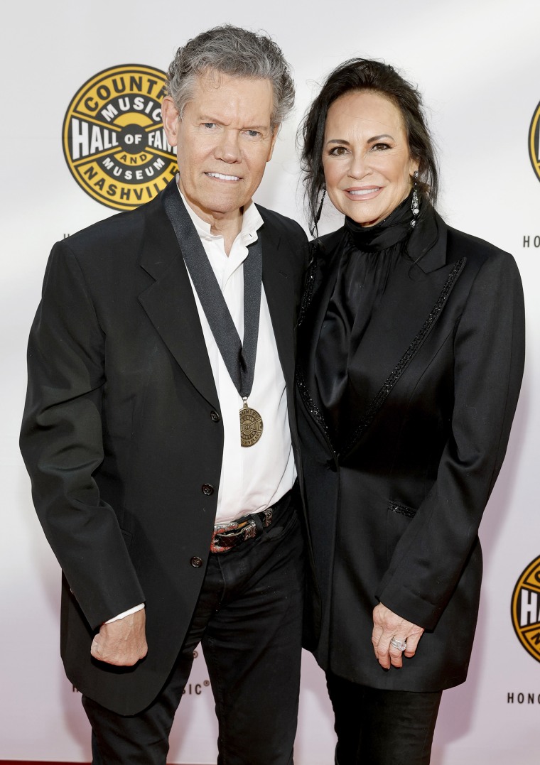 Randy Travis' Health in 2024 Singer Has Aphasia After Stroke
