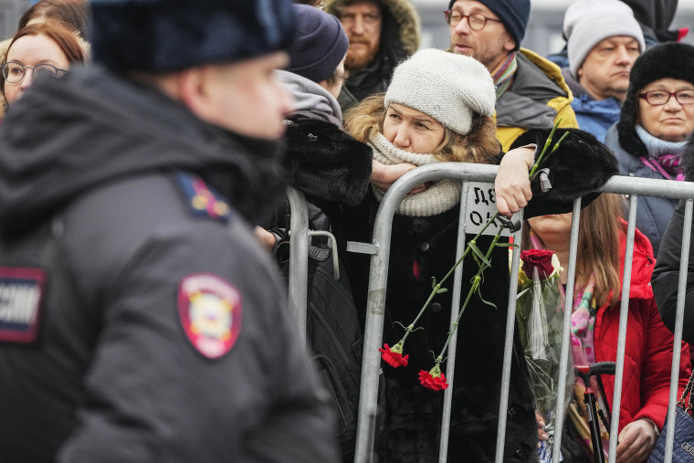 Alexei Navalny Funeral Live Updates: Russian Opposition Leader Buried ...